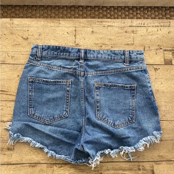 Wild Fable Button Fly High Rise Denim Short Size 4 - Picture 2 of 6